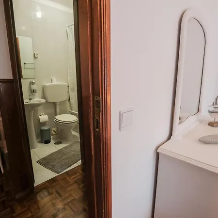 Besugo's House & Alloggio in famiglia Nazaré