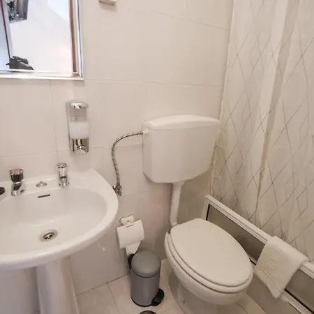 Alloggio in famiglia Besugo's House & Nazaré