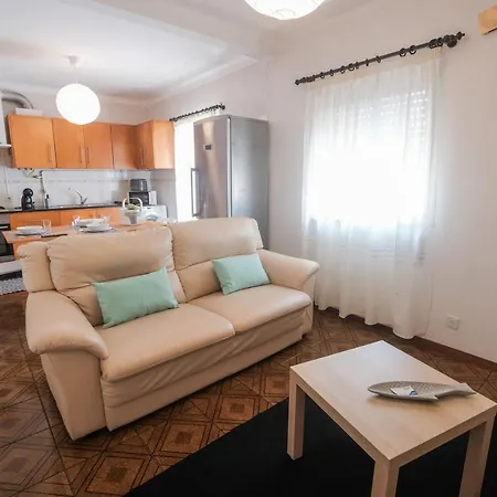 Alloggio in famiglia Besugo's House &