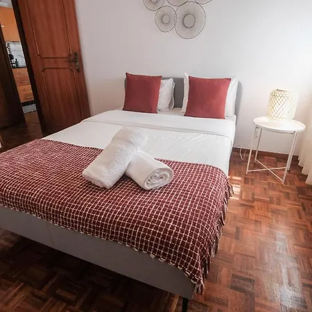 Besugo's House & Alloggio in famiglia