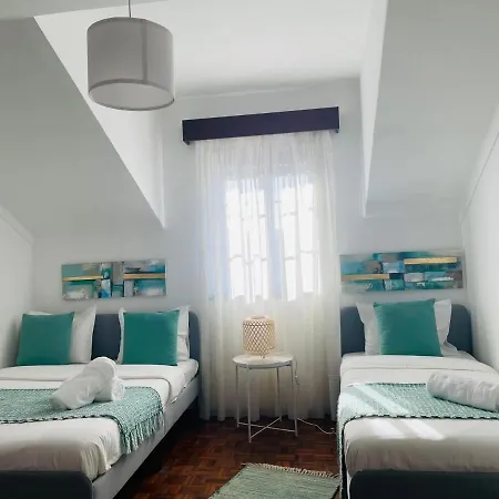 Besugo's House & Alloggio in famiglia Nazaré