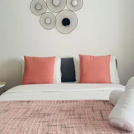 Alloggio in famiglia Besugo's House & *